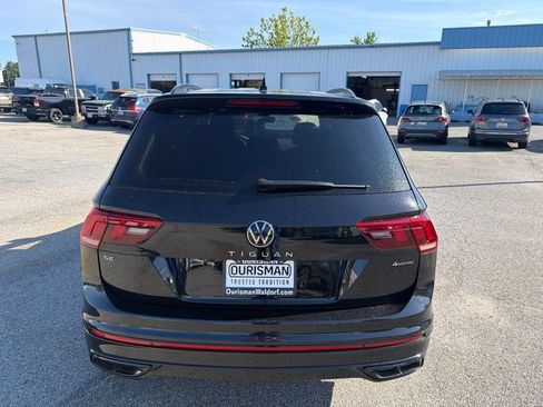 Used 2024 Volkswagen Tiguan SE R-Line AWD/4WD image 6