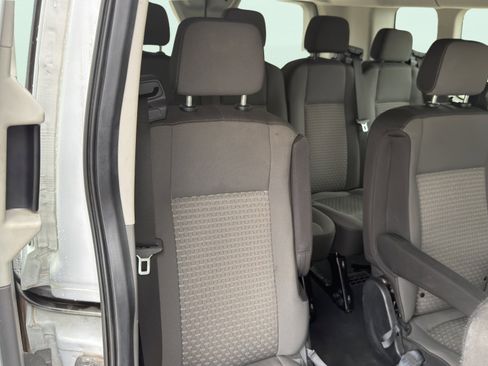 Used 2023 Ford Transit 350 XLT image 22