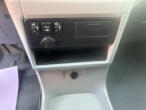 Used 2018 Toyota Sienna XLE Premium image 37