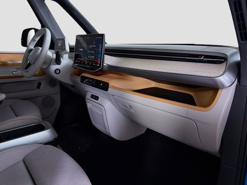 New 2025 Volkswagen ID. Buzz 1st Edition image 33