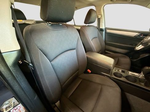 Used 2015 Subaru Legacy 2.5i Premium w/ Moonroof Package AWD/4WD image 28