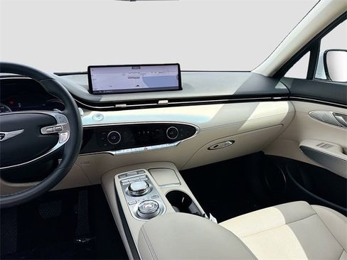 Used 2024 Genesis GV70 2.5T w/ Select Package image 23
