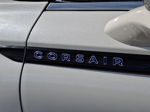 Used 2022 Lincoln Corsair Grand Touring AWD/4WD image 32