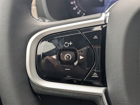 New 2026 Volvo XC90 T8 Plus w/ Protection Package Premier image 36