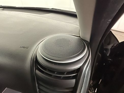 Used 2019 Kia Soul FWD image 33