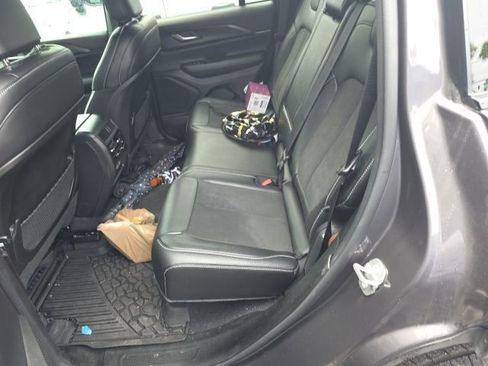 Used 2024 Jeep Grand Cherokee Altitude image 5