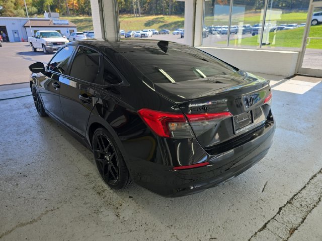 Used 2022 Honda Civic Touring image 3