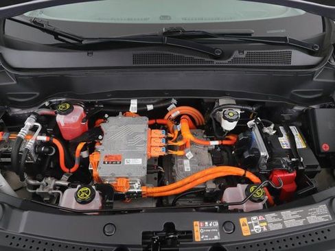 Used 2023 Chevrolet Bolt EUV Premier w/ Sun & Sound Package image 15