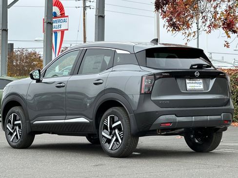 New 2026 Nissan Kicks SV image 6
