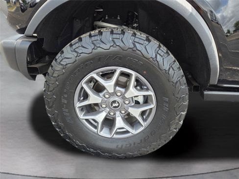Used 2025 Ford Bronco Badlands AWD/4WD image 35