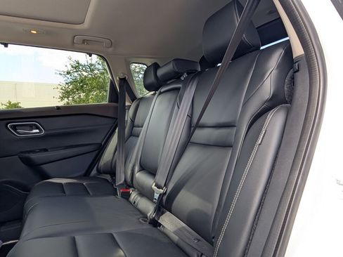 Used 2021 Nissan Rogue SL FWD image 13