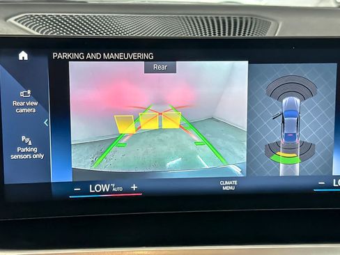 Used 2023 BMW i4 eDrive35 w/ Premium Package RWD image 19