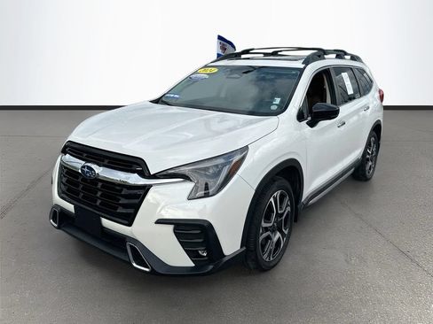 Used 2024 Subaru Ascent Touring w/ Popular Package #2 AWD/4WD image 3