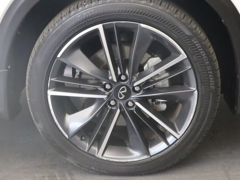 Used 2023 INFINITI QX50 Sport AWD/4WD image 10