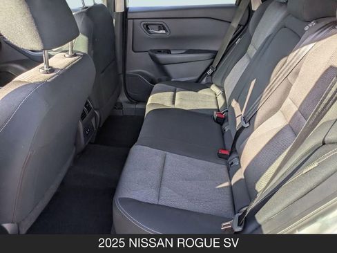 Used 2025 Nissan Rogue SV FWD image 15