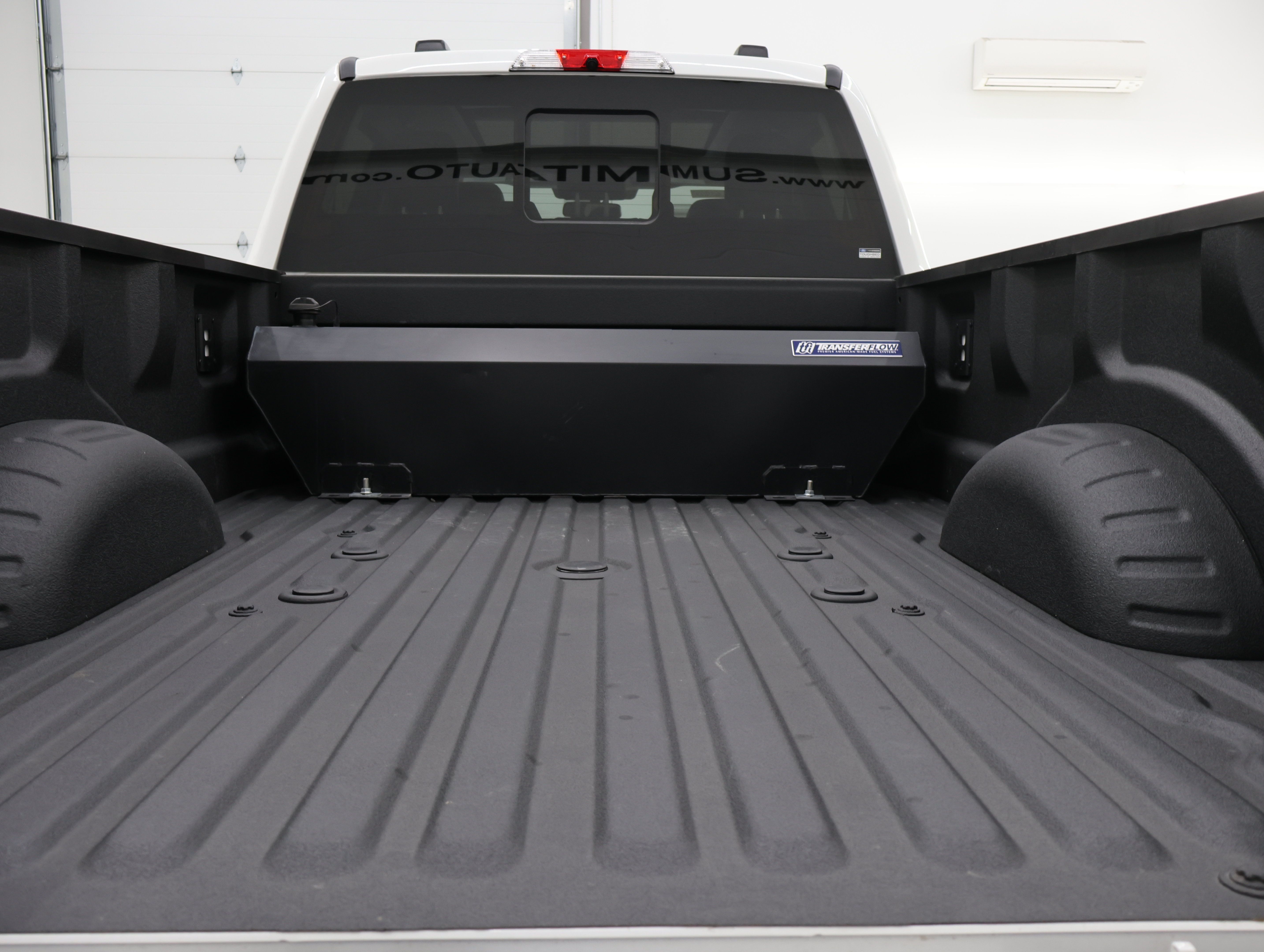 Used 2024 Ford F350 Limited w/ FX4 Off-Road Package AWD/4WD image 33