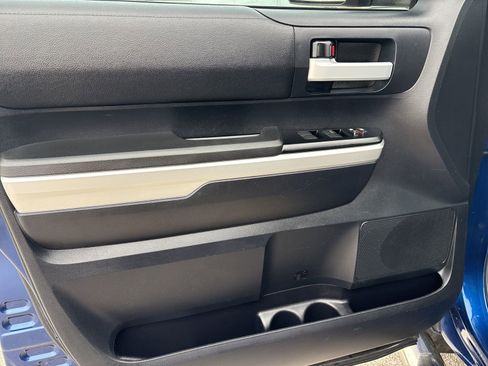 Used 2014 Toyota Tundra SR5 image 9