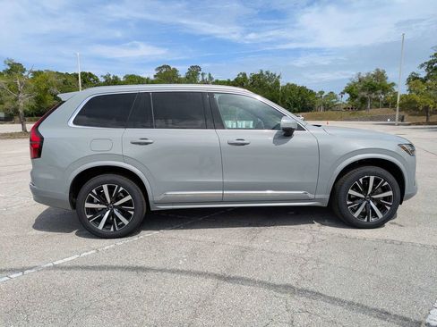 New 2026 Volvo XC90 B5 Core image 7