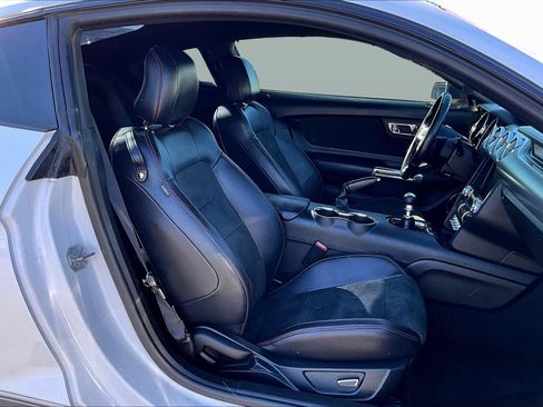 Used 2016 Ford Mustang GT Premium w/ Equipment Group 401A image 7