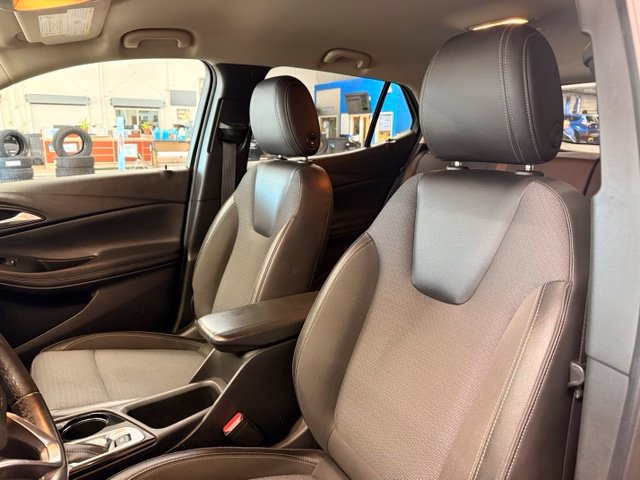 Used 2021 Buick Encore GX Preferred w/ Cold Weather Comfort Package FWD image 8