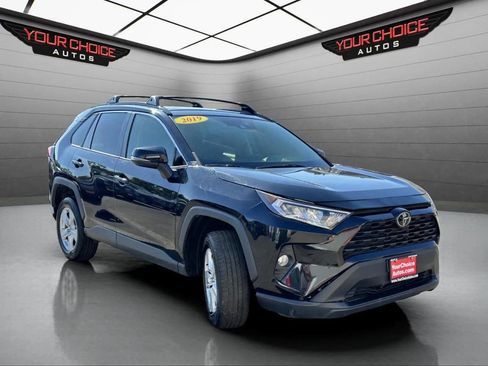 Used 2019 Toyota RAV4 XLE w/ Convenience Package image 7