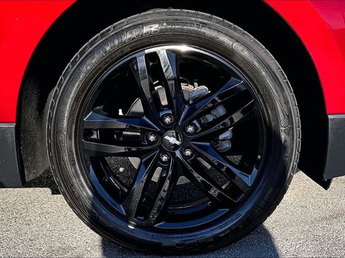 Used 2020 Chevrolet Equinox LT w/ Sport Edition image 9