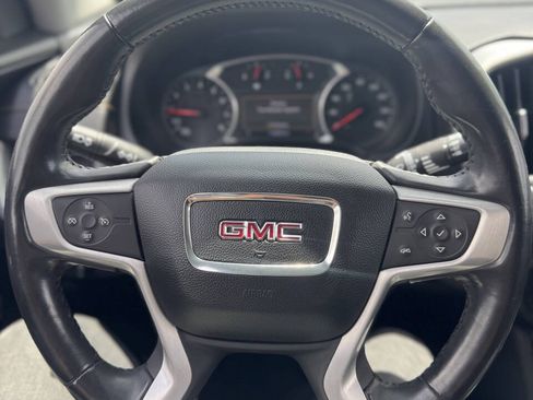 Used 2019 GMC Terrain SLE w/ Driver Convenience Package FWD image 18