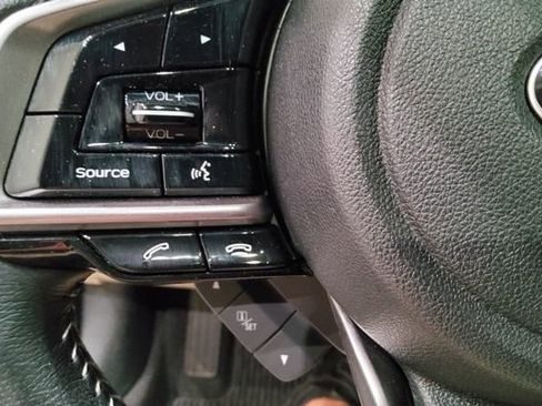 Used 2018 Subaru Outback 2.5i Limited AWD/4WD image 26