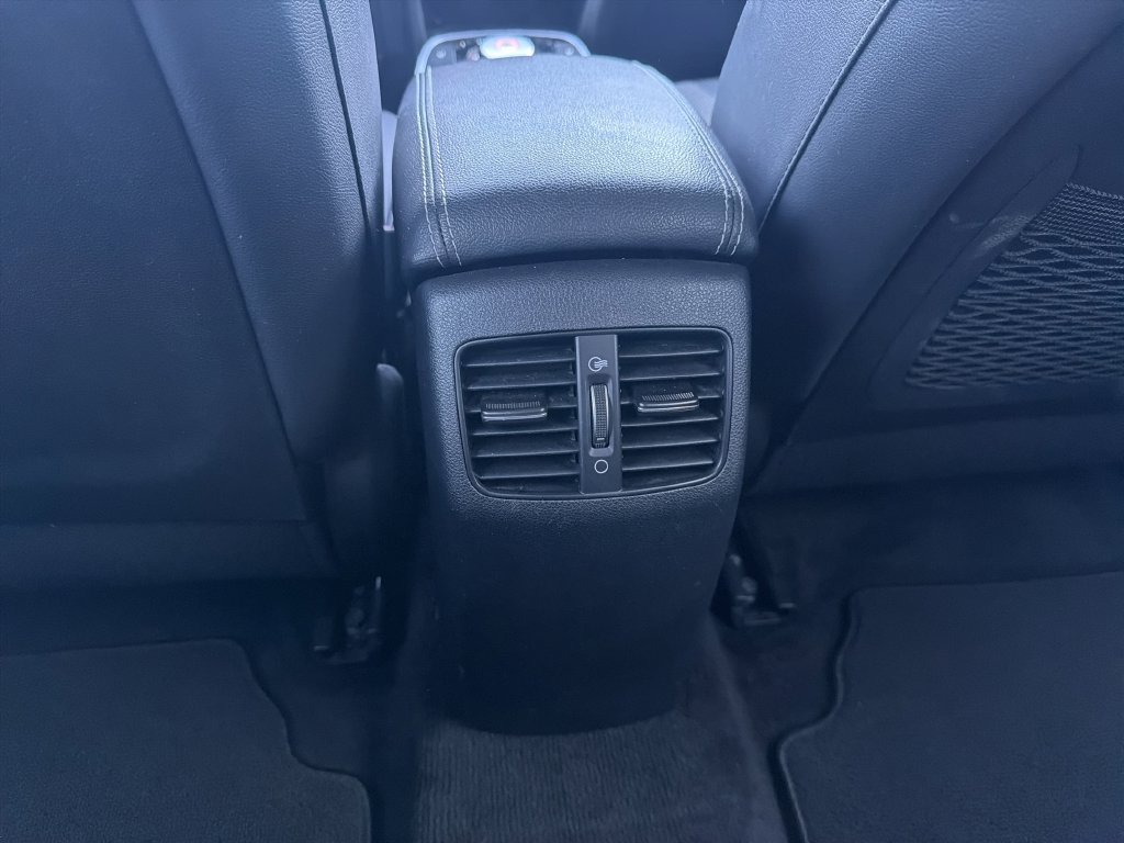 Used 2022 Kia Niro EX w/ Cold Weather Package FWD image 17