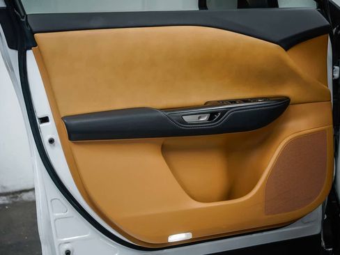 Used 2024 Lexus RZ 300e Premium image 19