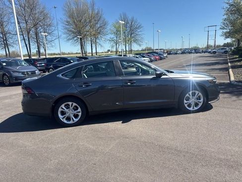 Used 2024 Honda Accord LX image 10