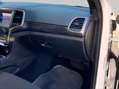Used 2021 Jeep Grand Cherokee Freedom Edition RWD image 18