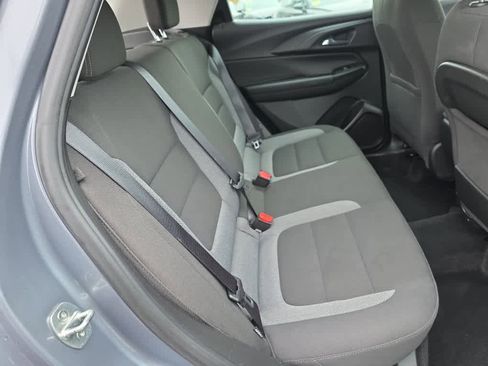 Used 2021 Chevrolet TrailBlazer LS AWD/4WD image 27
