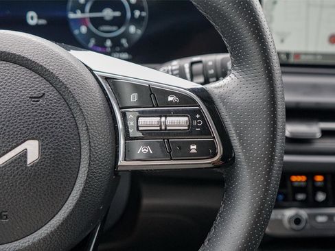 Used 2024 Kia Seltos SX AWD/4WD image 16