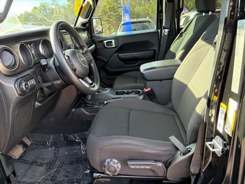 Used 2020 Jeep Wrangler Unlimited Sport image 13