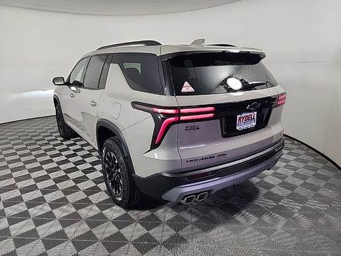 New 2026 Chevrolet Traverse Z71 w/ Enhanced Driving Package image 8