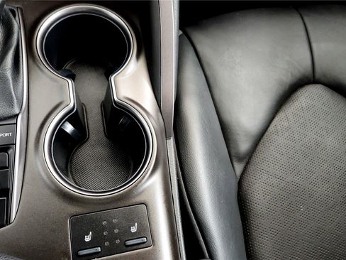 Used 2023 Toyota Camry XSE w/ Cold Weather Package image 34