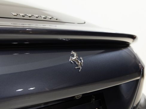 Used 2021 Ferrari Roma RWD image 33