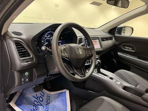 Used 2022 Honda HR-V EX image 9