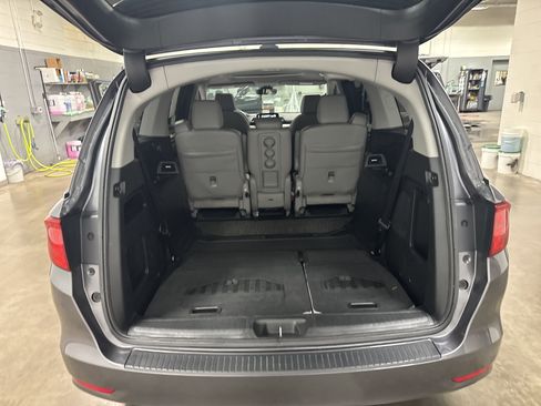 Used 2024 Honda Odyssey EX-L image 37