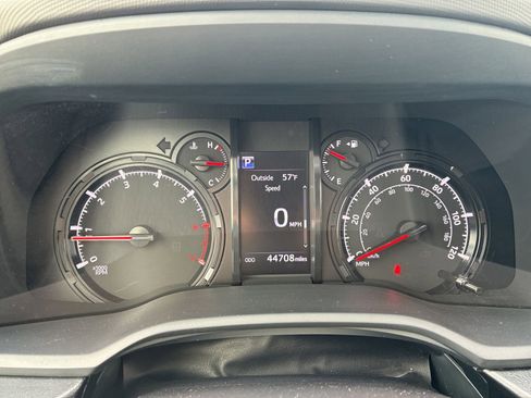 Used 2023 Toyota 4Runner SR5 Premium w/ Moonroof Package AWD/4WD image 15
