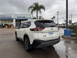 Used 2022 Nissan Rogue SV w/ SV Premium Package image 5