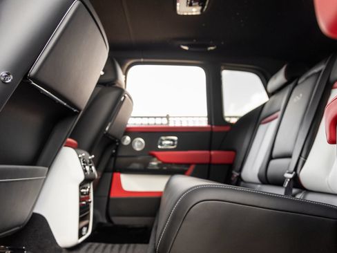 New 2027 Rolls-Royce Cullinan Black Badge AWD/4WD image 46