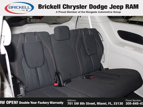 Used 2020 Chrysler Pacifica Touring w/ Advanced Safetytec Group FWD image 20