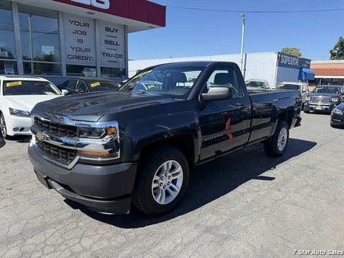 Used 2017 Chevrolet Silverado 1500 W/T RWD image 3