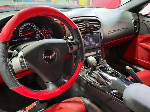 Used 2009 Chevrolet Corvette Coupe w/ Preferred Equipment Group RWD image 32