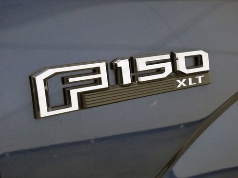 Used 2017 Ford F150 XLT w/ Equipment Group 301A Mid AWD/4WD image 9