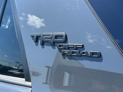 Used 2024 Toyota 4Runner TRD Off-Road Premium w/ Off Road Premium Plus Package AWD/4WD image 16