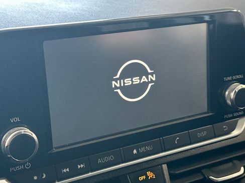 Used 2024 Nissan Altima 2.5 S FWD image 19