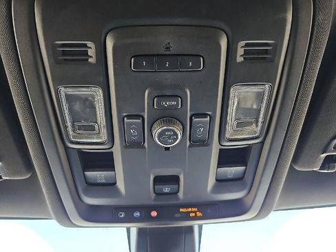 Used 2022 Chevrolet Tahoe RST w/ Luxury Package RWD image 28